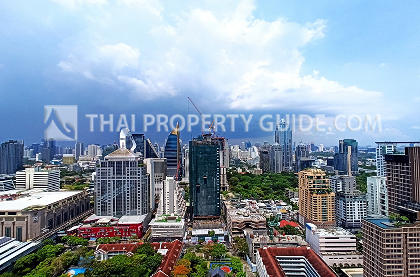 Apartment in Ploenchit
